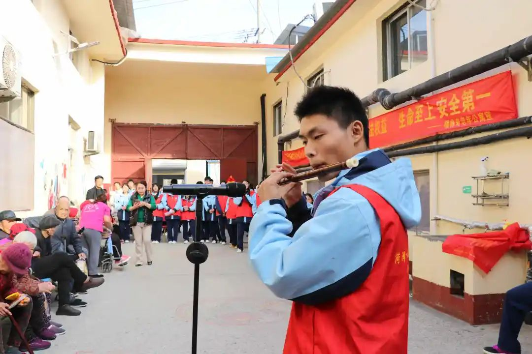 学雷锋13
